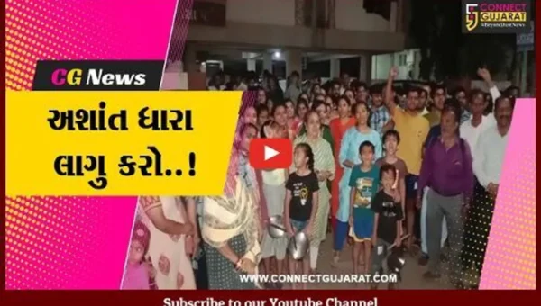 ભાવનગર : વિધર્મીને મકાન વેચવા મામલે ગીતા ચોકના સ્થાનિકોએ યોજી મશાલ રેલી..!