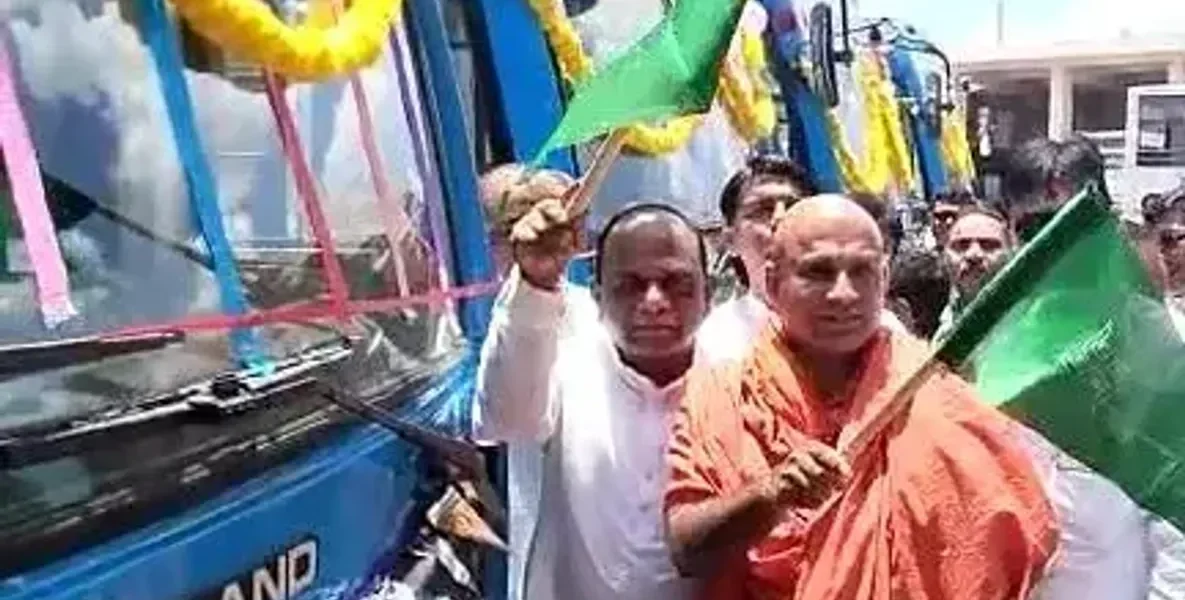 ભરૂચ : જંબુસરમાં 5 નવી ST બસોનું સાંસદ મનસુખ વસાવાની ઉપસ્થિતીમાં લોકાર્પણ કરાયું…