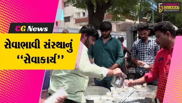 અમદાવાદ : વધતી જતી ગરમીના કારણે સેવાભાવી સંસ્થા દ્વારા લોકોને છાશ વિતરણ કરાય…