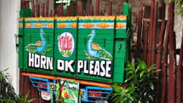 ટ્રકની પાછળ કેમ લખેલું હોય છે Horn OK Please! OKનો અર્થ તો તમે સમજો છો એ છે જ નહીં