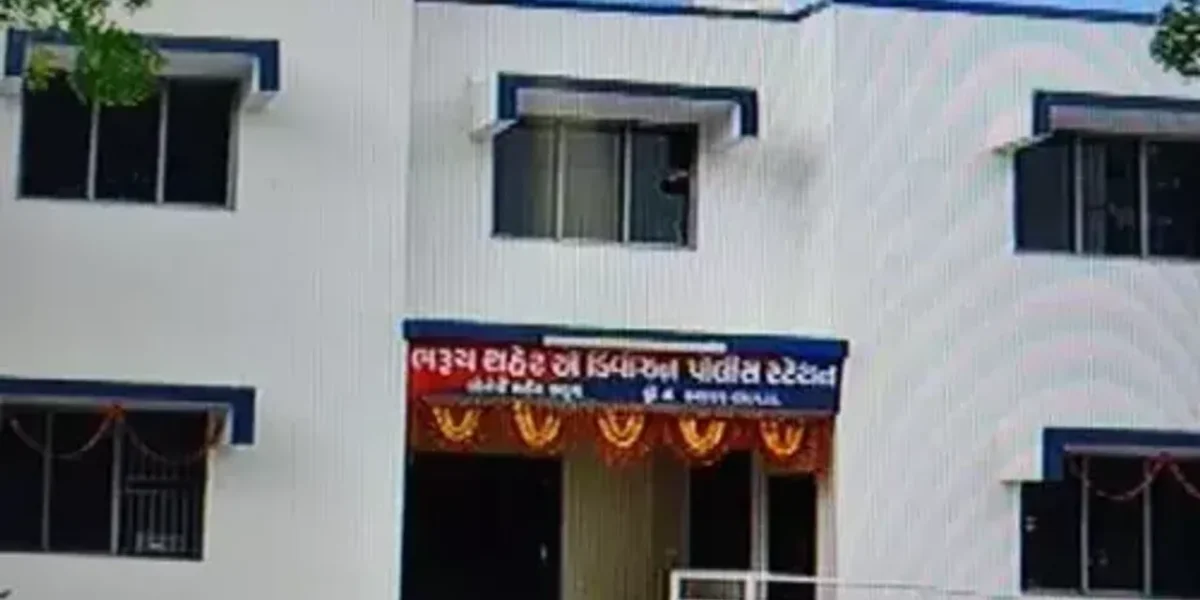 ભરૂચ: પરિણીતાએ આપઘાત કરી લેતા સાસરિયાઓ સામે આત્મહત્યા માટે દૂષ્પ્રેરણા આપવાનો ગુનો દાખલ,પોલીસે તપાસ શરૂ કરી