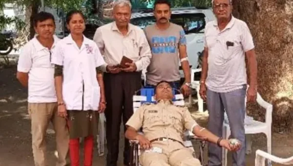 ભરૂચ : રાજપારડી પોલીસ મથકે યોજાય રક્તદાન શિબિર, 55 યુનિટ રક્ત એકત્ર કરાયું…