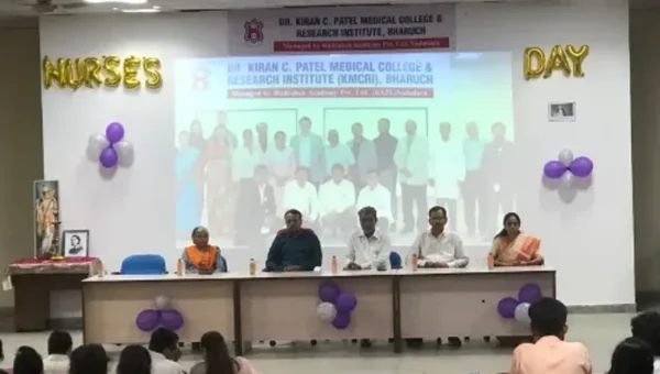 ભરૂચ : આંતરરાષ્ટ્રીય નર્સિંગ દિવસની જનરલ હોસ્પિટલ ખાતે વિશેષ ઉજવણી કરાય…