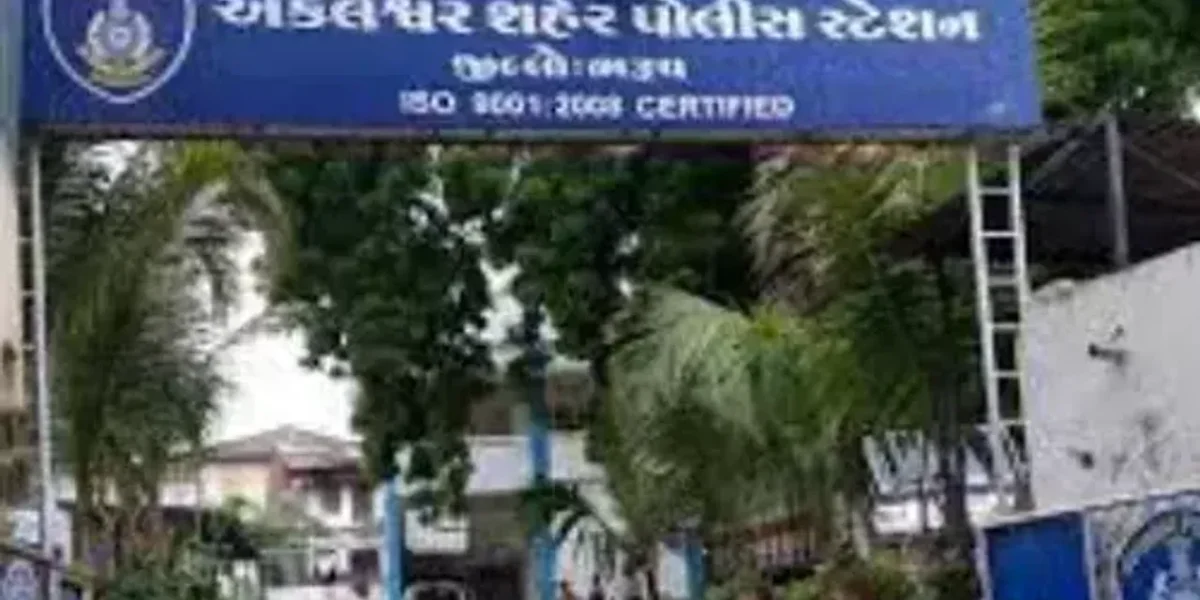 ભરૂચ: અંકલેશ્વરના સુરવાડી ગામેથી રૂ.54 હજારનો વિદેશી દારૂનો જથ્થો ઝડપાયો