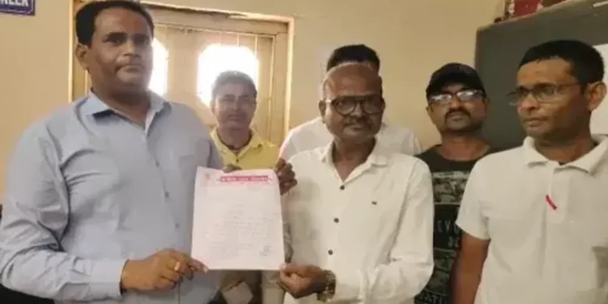 ભરૂચ: આમોદ વીજ કચેરી ખાતે મંજોલા ગામનું એગ્રીકલ્ચર કનેક્શન ફરી ચાલુ કરવા ખેડૂતોએ કરી માંગ