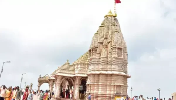 વાંચો, બિપરજોય વાવાઝોડાના પગલે પાવાગઢ મહાકાળી મંદિરના દ્વાર માઈભક્તો માટે કેટલા દિવસ સુધી રહેશે બંધ..!