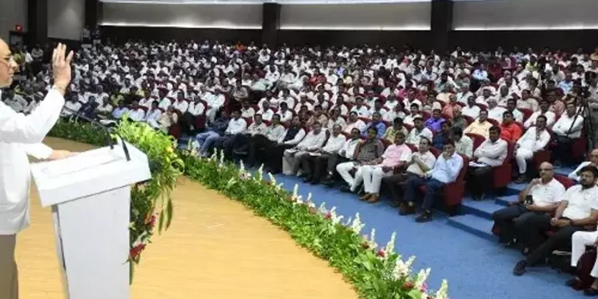 ગાંધીનગર: APMC ના હોદ્દેદારોની પ્રાકૃતિક ખેતી અંગેની માર્ગદર્શક શિબિરમાં CM ભુપેન્દ્ર પટેલ રહ્યા ઉપસ્થિત