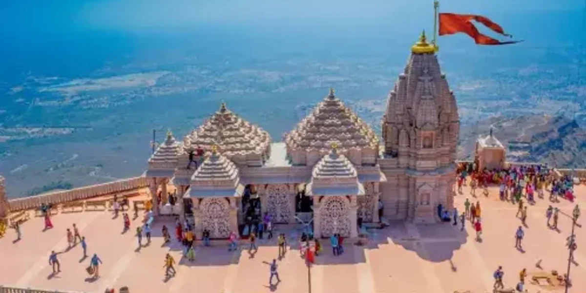 પાવાગઢથી માચી સુધી શનિ- રવિ ખાનગી વાહનો પર પ્રતિબંધ, ટ્રાફિકજામને રોકવા જાહેરનામું બહાર પાડયું
