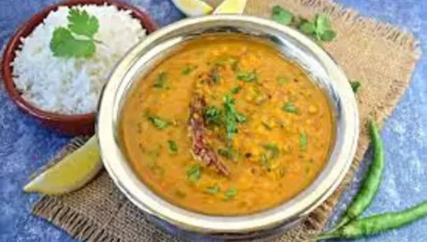 રેસ્ટોરન્ટ જેવો ટેસ્ટ જોઈએ છે? તો આ રેસેપીને ફોલો કરીને બનાવો દાલ ફ્રાઈ, એકદમ ટેસ્ટી અને હેલ્ધી બનશે…….