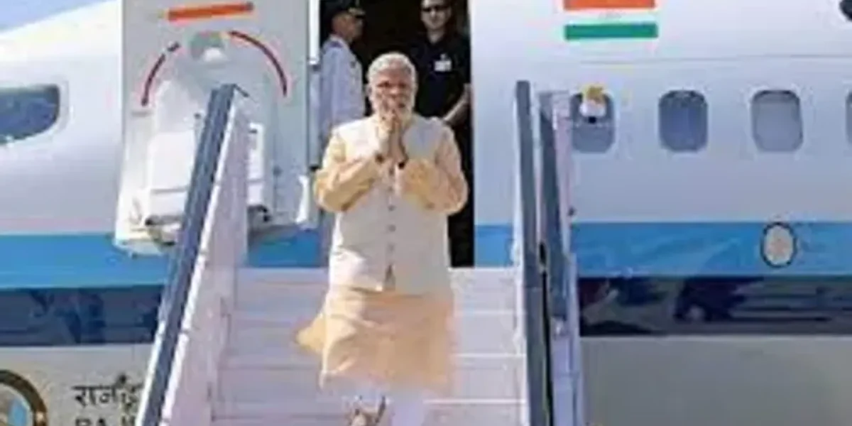ફ્રાન્સ જવા રવાના થયા નરેંદ્ર મોદી, ફ્રાન્સની વાર્ષિક બેસ્ટીલ ડે પરેડમાં ચીફ ગેસ્ટ તરીકે સામેલ થશે…