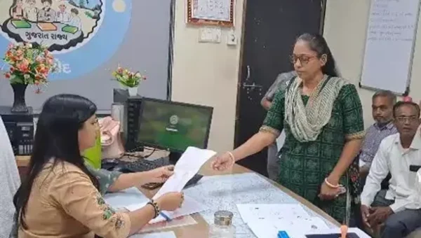 ભરૂચ : આમોદ પાલિકાના વોર્ડ નં. 3માં 5 સભ્યોની ખાલી પડેલી માટે 11 ઉમેદવારો આવ્યા ચૂંટણી જંગમાં..!