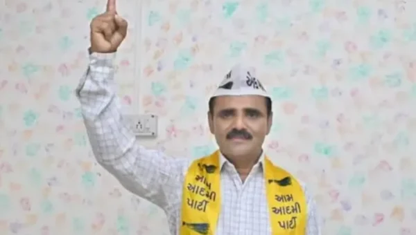 લોકસભા ચૂંટણી પહેલા AAPને મોટો ઝટકો, AAPના પ્રદેશ ઉપાધ્યક્ષ ભેમાભાઈ ચૌધરીએ આપ્યું રાજીનામું
