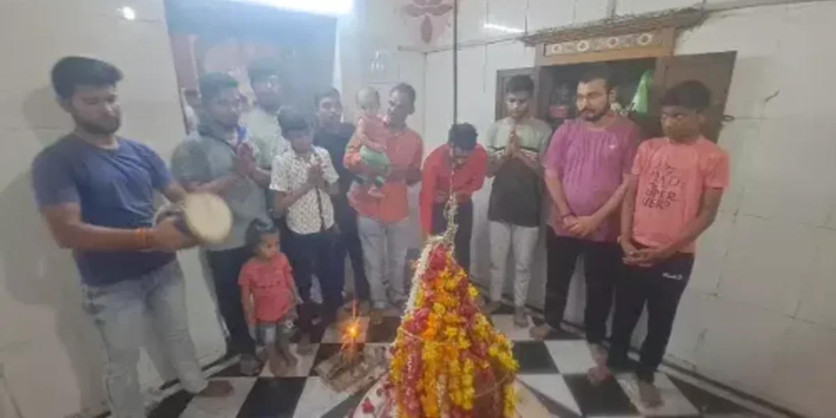 ભરૂચ : પવિત્ર શ્રાવણ માસ નિમિત્તે આમોદ ગામ સ્થિત પાલેશ્વર મહાદેવ મંદિરે યોજાયા વિવિધ ધાર્મિક કાર્યક્રમો…