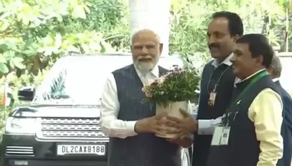 ચંદ્રયાન-3ના ચંદ્ર પર સફળ સોફ્ટ લેન્ડિંગ બાદ PM મોદી વૈજ્ઞાનિકોને અભિનંદન આપવા બેંગલુરુ પહોંચ્યા
