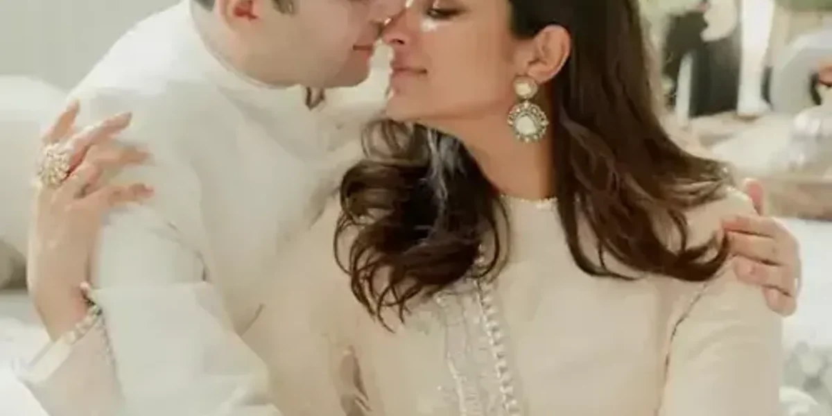 પરિણીતી અને રાઘવ ટૂંક સમયમાં બંધાશે લગ્નના તાંતણે, 25 સપ્ટેમ્બરે રાજસ્થાનમા કરશે ભવ્ય વેડિંગ…..