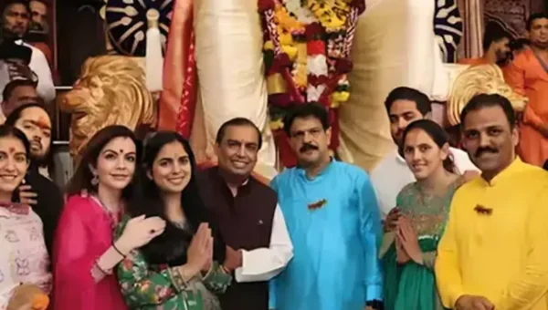 લાલબાગચા રાજાના દર્શને પહોંચ્યો અંબાણી પરિવાર, પરિવાર માટે કરાય કડક સુરક્ષા વ્યવસ્થા…..