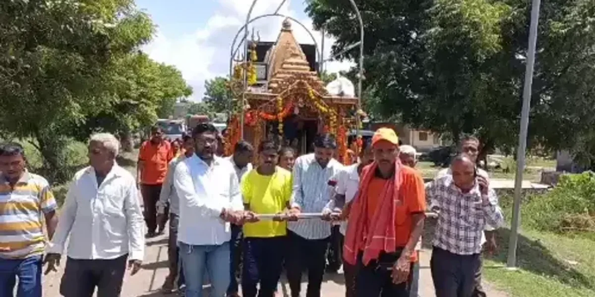 ભરૂચ : વાગરાના લખીગામેથી અંબાજી જવા માઁ શક્તિ પદયાત્રા સંઘનું પ્રસ્થાન કરાયું…
