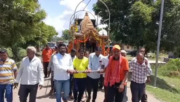 ભરૂચ : વાગરાના લખીગામેથી અંબાજી જવા માઁ શક્તિ પદયાત્રા સંઘનું પ્રસ્થાન કરાયું…