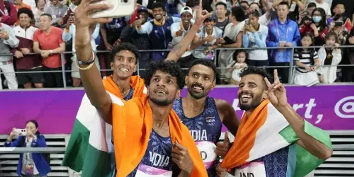 ભારતે પુરુષોની 4×400 મીટર રિલે રેસમાં ગોલ્ડ જીત્યો, ભારતે જીત્યા18 ગોલ્ડ મેડલ
