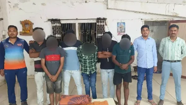 ભરૂચ : અંકલેશ્વરના સારંગપુર નજીકથી જુગાર રમતા 6 લોકો LCB પોલીસના હાથે ઝડપાયા…
