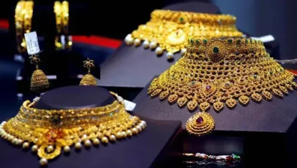 સોનુ ઓલ ટાઈમ હાઈ: 10 ગ્રામ સોનાનો ભાવ 63,000ને વટાવી 63,500 રૂપિયા થયો