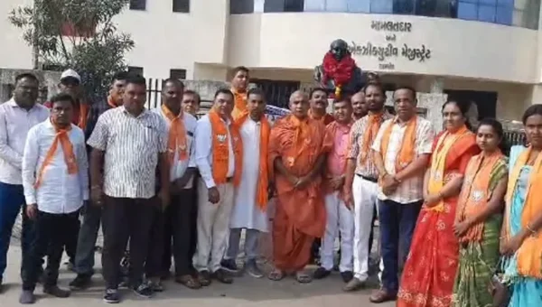 ભરૂચ : ડો. બાબા સાહેબ આંબેડકરની 67મી પુણ્યતિથી નિમિત્તે અમોદમાં શ્રદ્ધાંજલિ કાર્યક્રમ યોજાયો…