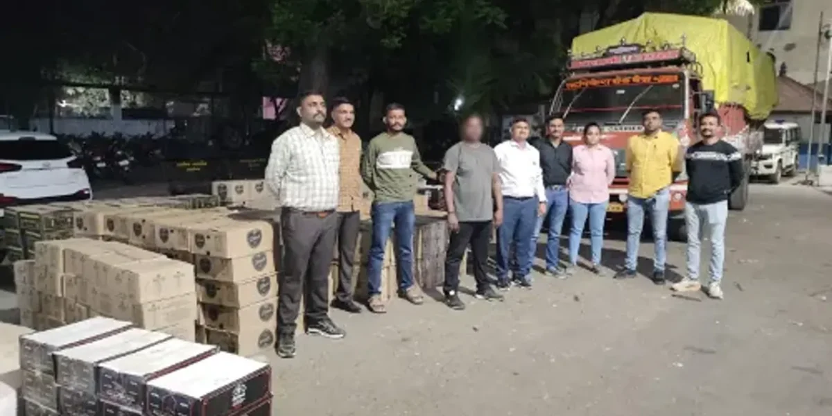 ભરૂચ:ક્રાઇમ બ્રાન્ચે અંકલેશ્વર નજીકથી વિદેશી દારૂનો મોટો જથ્થો ઝડપી પાડ્યો,3 આરોપીઓની ધરપકડ