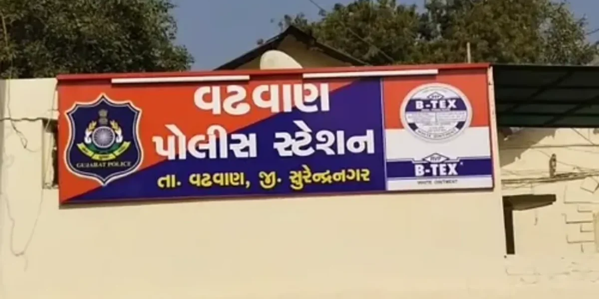 સુરેન્દ્રનગર : વઢવાણના ટીંબા ગામે વીજ ચેકીંગમાં ગયેલી PGVCL ટીમ પર હુમલો, પોલીસ તપાસ હાથ ધરી…