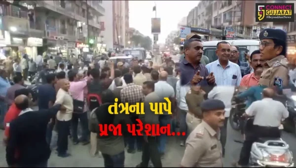 જુનાગઢ : ઝાંજરડા રોડ પર ભૂગર્ભ ગટરની કામગીરીમાં ઢાંકણાનું રોડ સાથે લેવલ નહીં જળવાતા લોકોમાં રોષ…