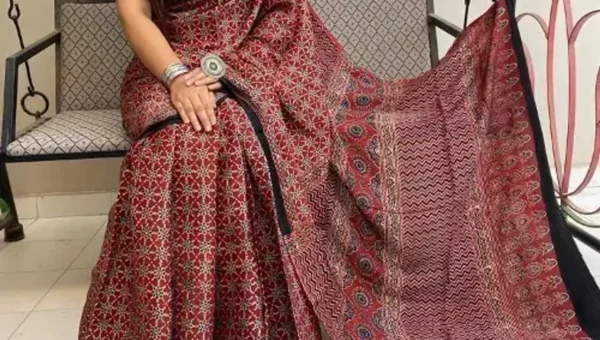 તમે તમારા કપડામાં અજરખ પ્રિન્ટ સામેલ કરો છો, તો કેવી રીતે સ્ટાઈલ કરવી તે જાણો.