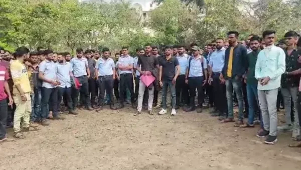 ભરૂચ : દહેજની યોકોહામા ટાયર કંપનીના 300 કર્મચારીઓની વિવિધ માંગણીઓને લઈને હડતાળ..!