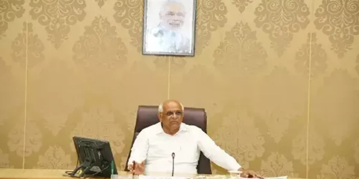 રાજ્ય સરકારે હાઉસિંગ બોર્ડનાં આવાસોના રિડેવલપમેન્ટની વહીવટી ફી અને ચાર્જમાં રાહત આપી
