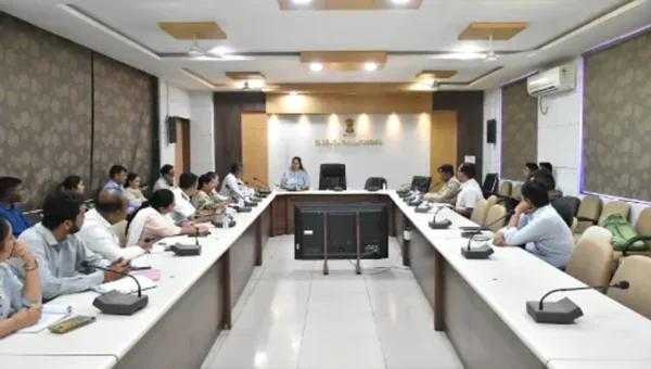 ભરૂચ: પોસ્ટલ બેલેટથી મતદાનના આયોજન અર્થે તંત્રના અધિકારીઓની બેઠક મળી