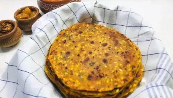 જો તમે પરાઠાને હેલ્ધી ટ્વિસ્ટ આપવા માંગો છો તો આ રીતે બનાવો મગની દાળના પરોઠા…