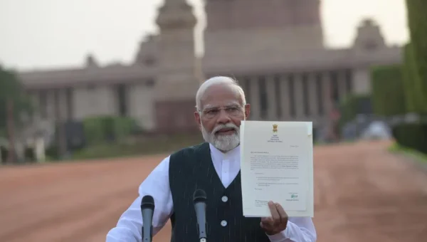 રાષ્ટ્રપતિએ નરેન્દ્ર મોદીને વડાપ્રધાન તરીકે કર્યા નિયુક્ત