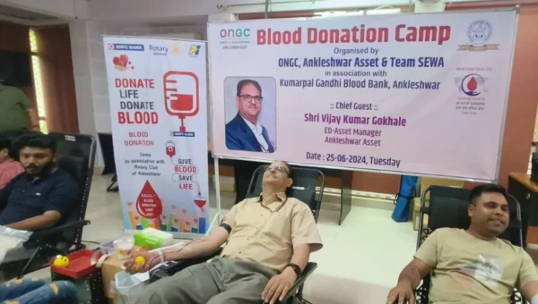 અંકલેશ્વર : ઓફિસર્સ ક્લબ ખાતે બ્લડ ડોનેશન કેમ્પ યોજાયો