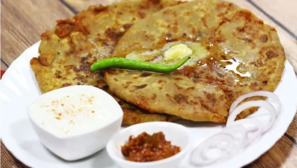 ટેસ્ટી અને હેલ્ધી આલુ પરાઠા બનાવો ઘરે