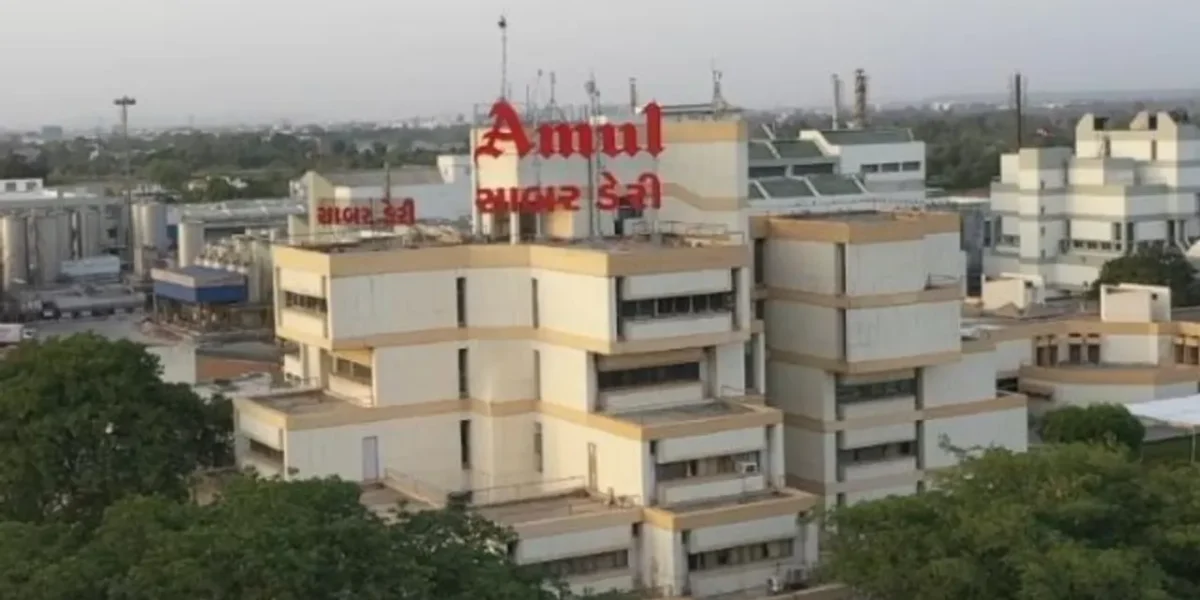 સાબર ડેરીનો મોટો નિર્ણય, સાડા ત્રણ લાખ પશુપાલકોને લાભ મળશે