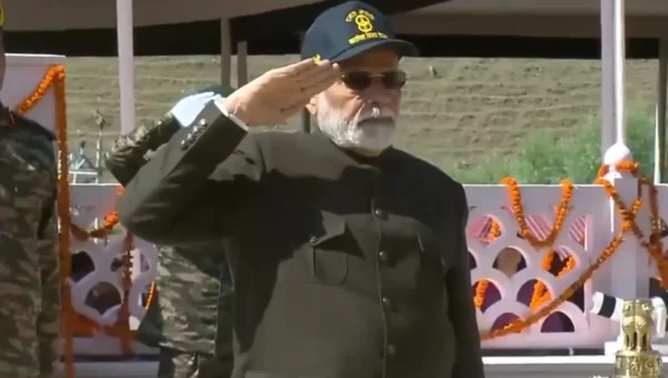 PM મોદીએ 25માં કારગિલ વિજય દિવસ નિમિત્તે શહીદોને શ્રદ્ધાંજલિ અર્પણ કરી