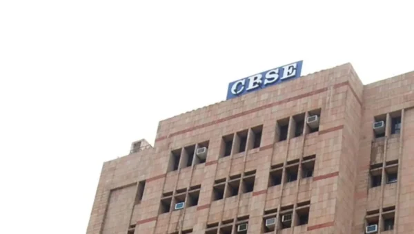 આજથી સેન્ટ્રલ બોર્ડ ઓફ સેકન્ડરી એજ્યુકેશન (CBSE)ની ધોરણ 10 અને 12ની બોર્ડ પરીક્ષાનો પ્રારંભ, 75 હજારથી વધુ વિદ્યાર્થીઓ આપશે પરીક્ષા
