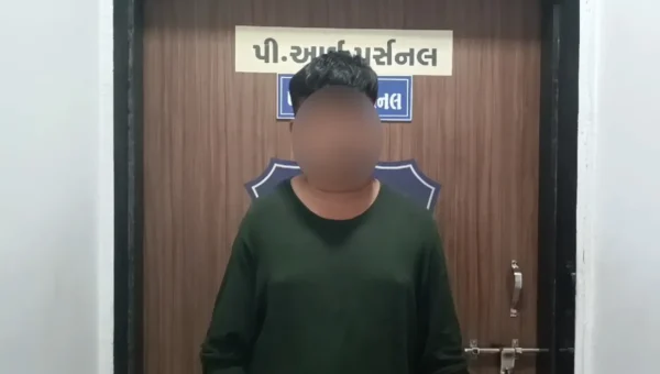 અંકલેશ્વર: GIDC પોલીસે વિદેશી દારૂના જથ્થા સાથે બુટલેગરની કરી ધરપકડ