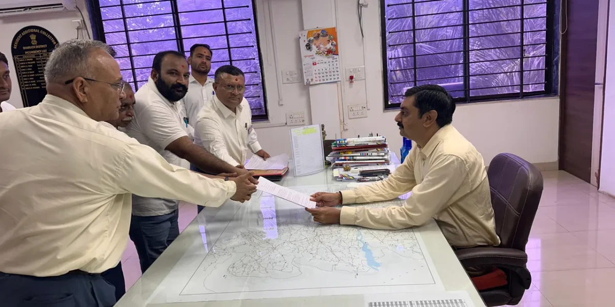 ભરૂચ: આત્મીય ધામમાં મૂર્તિ પ્રાણ પ્રતિષ્ઠા મહોત્સવનો હરિપ્રબોધન જૂથ દ્વારા વિરોધ