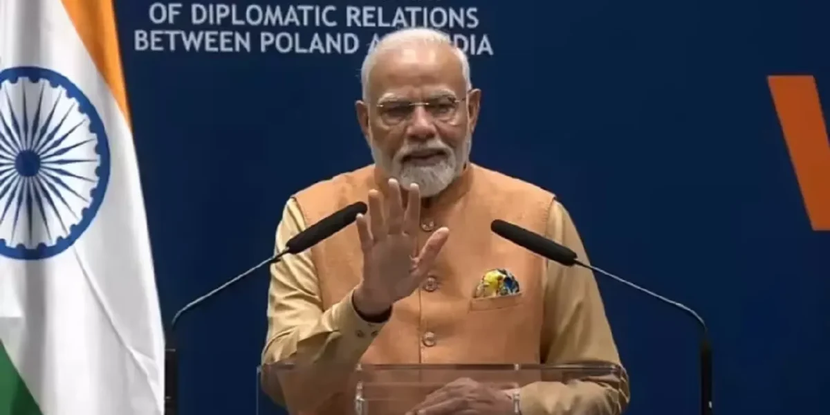 PM મોદીએ પોલેન્ડમાં શાંતિનો સંદેશ આપ્યો, કહ્યું- આ યુદ્ધનો યુગ નથી