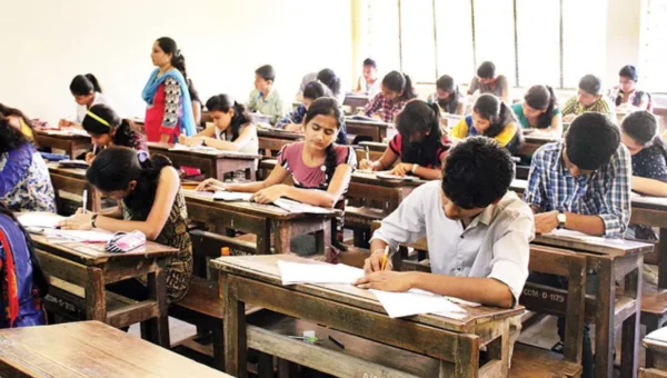 ભારતની UPSC વધુ મુશ્કેલ પરીક્ષા કે પાકિસ્તાનની PAS? બંને વચ્ચેનો તફાવત જાતે જ સમજો…