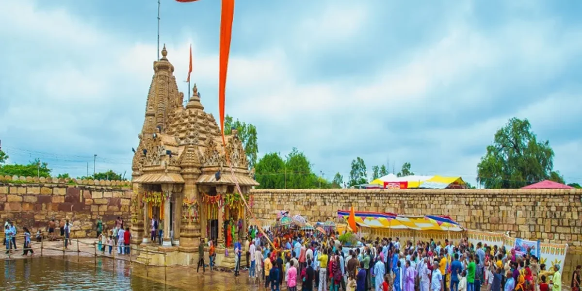 સુરેન્દ્રનગરના થાનગઢમાં શ્રી ત્રિનેત્રેશ્વર મહાદેવના પૂજન સાથે તરણેતરના વિશ્વ પ્રસિદ્ધ લોક મેળાનો થશે પ્રારંભ