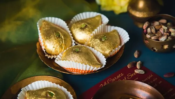 સુરતની “GOLDEN SWEET” : તુલસી ગંગા અને કેસર કુંજ સહિત 4 વેરાઇટીના કિલોનો ભાવ રૂ. 12 હજાર…