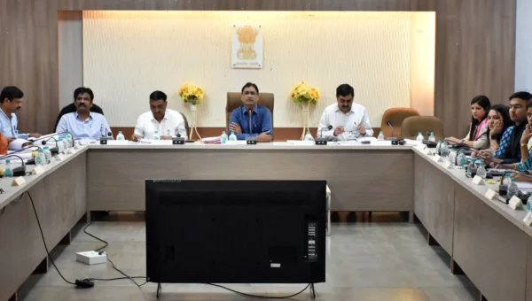 ભરૂચ: કલેકટર તુષાર સુમેરાની અધ્યક્ષતામાં સંકલન અને ફરિયાદ સમિતિની યોજાય બેઠક