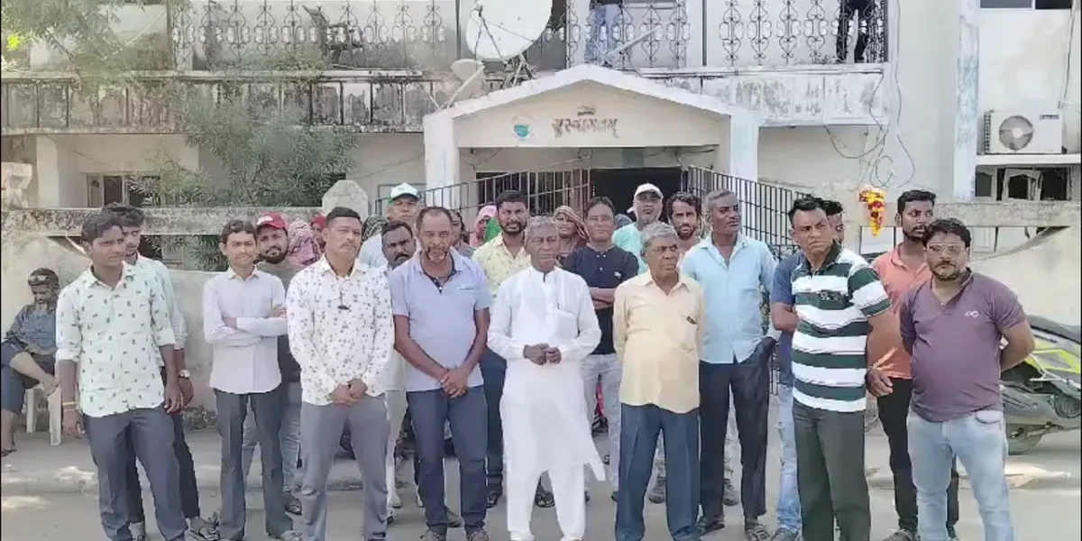 ભરૂચ : પગાર અને બોનસ મળતા આમોદ નગરપાલિકાના સફાઈ કામદારોએ મુખ્ય અધિકારીનો આભાર માન્યો…
