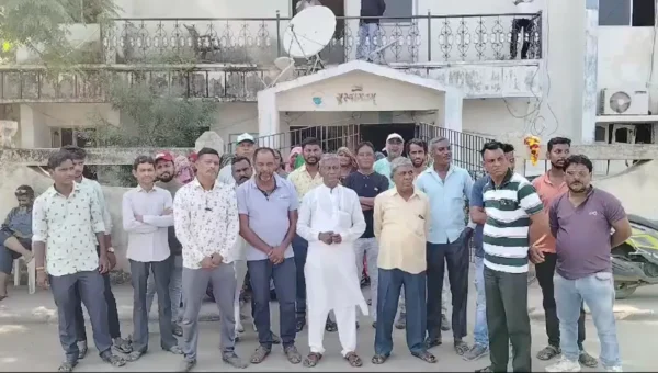 ભરૂચ : પગાર અને બોનસ મળતા આમોદ નગરપાલિકાના સફાઈ કામદારોએ મુખ્ય અધિકારીનો આભાર માન્યો…