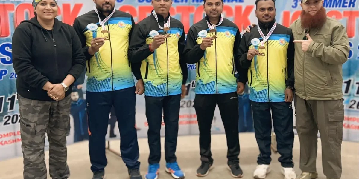 ભરૂચ: શ્રીનગરમાં યોજાયેલ આઈસસ્ટોક સ્પર્ધામાં નેત્રંગના પ્રાથમિક શિક્ષકોએ હાંસલ કર્યો ગોલ્ડમેડલ
